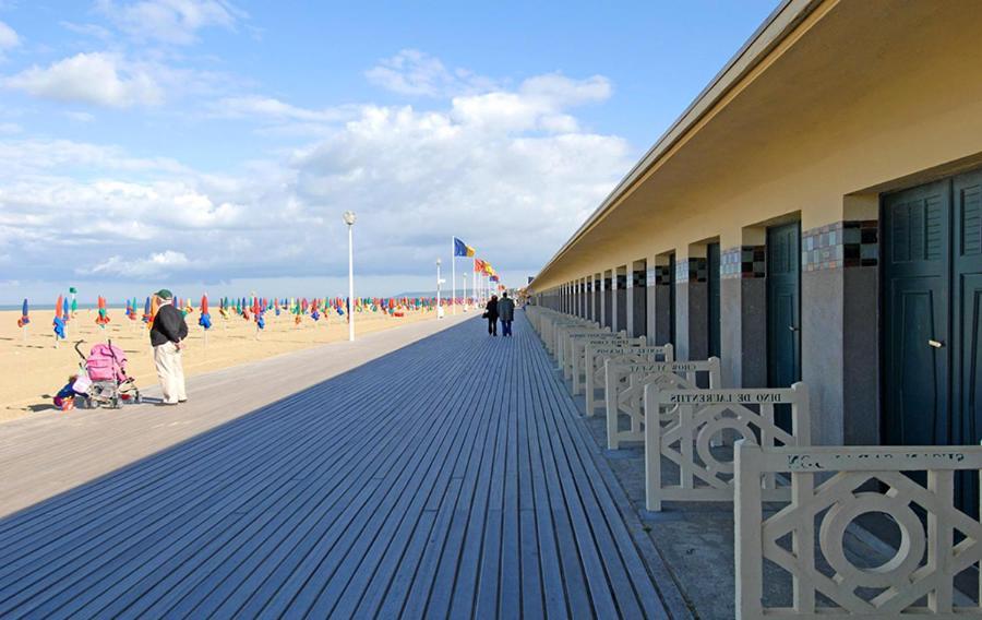 "Magnifique 2 Pieces Deauville" Piscine Et Jardin Exterior photo