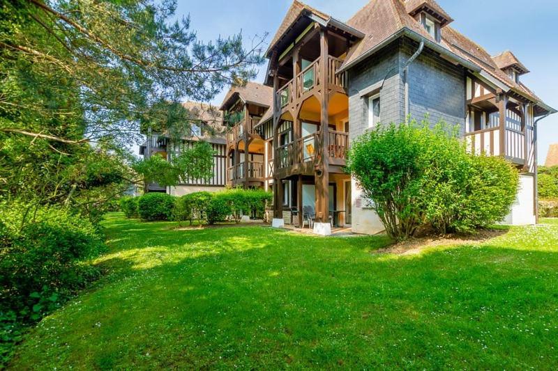 "Magnifique 2 Pieces Deauville" Piscine Et Jardin Exterior photo